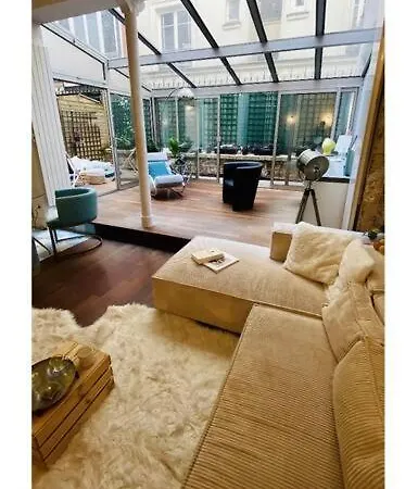 Lepic, Luxury Flat In Montmartre With Private Terrasse-appartement Entier Lejlighed *
