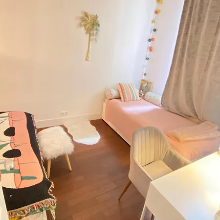 Lejlighed Lepic, Luxury Flat In Montmartre With Private Terrasse-appartement Entier *